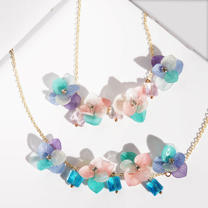 Blaue Kristall Hortensien Blume Halskette / Final Sale