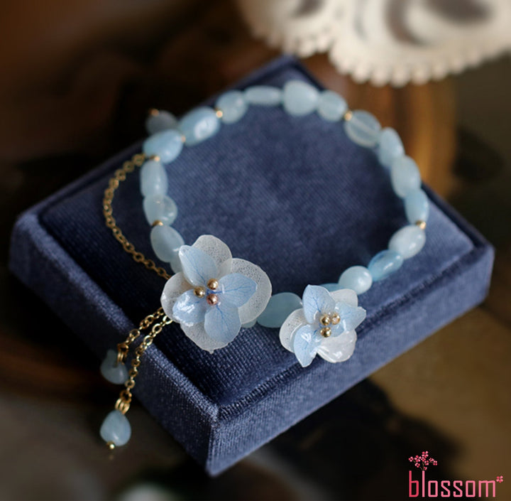 Blaues Hortensien-Kristallperlenarmband