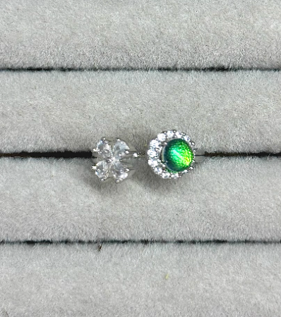 Emerald Green Jewel Beetle Wing Ring - Handmade Gold Open Ring - Minimalist Bio-Jewelry - Unique Statement Specimen Ring - Luxury Nature Gift for Her