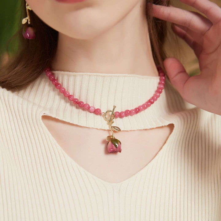 Kamelie Golden Rose Pink Jade Halskette / Schlussverkauf