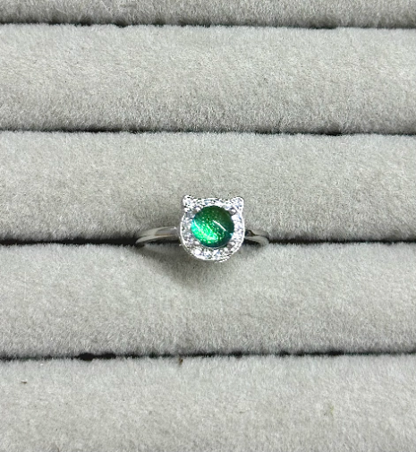 Emerald Green Jewel Beetle Wing Ring - Handmade Gold Open Ring - Minimalist Bio-Jewelry - Unique Statement Specimen Ring - Luxury Nature Gift for Her