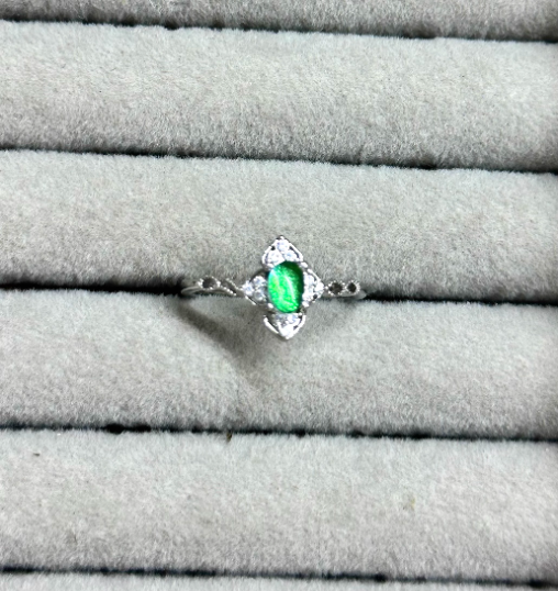 Emerald Green Jewel Beetle Wing Ring - Handmade Gold Open Ring - Minimalist Bio-Jewelry - Unique Statement Specimen Ring - Luxury Nature Gift for Her