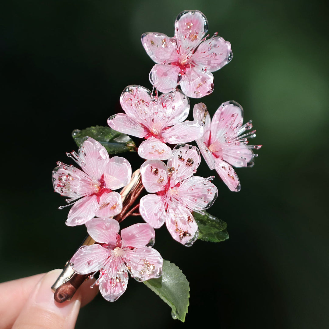 Blühende rosa Kirschblüten Haarspange