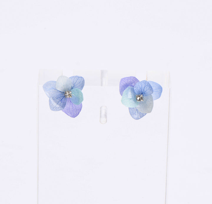 Ohrstecker mit Hortensienblüten in 4 Farbtönen, Blau