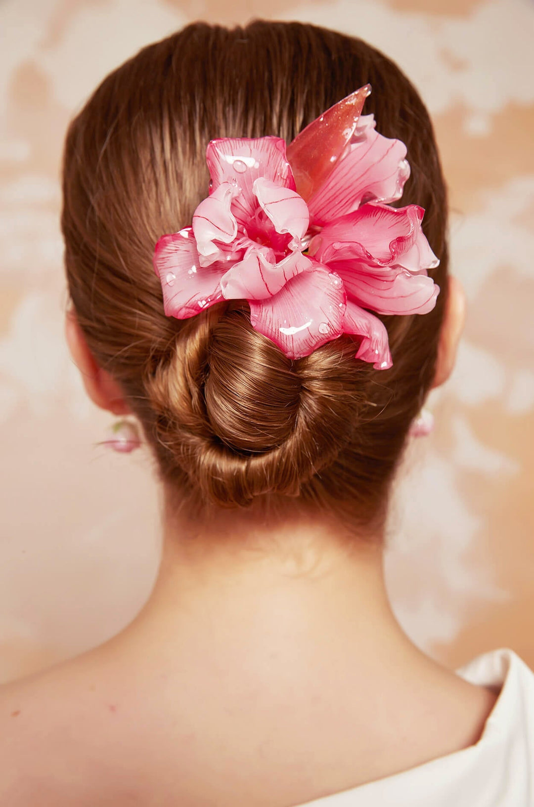 Haarspange mit Irisblüte