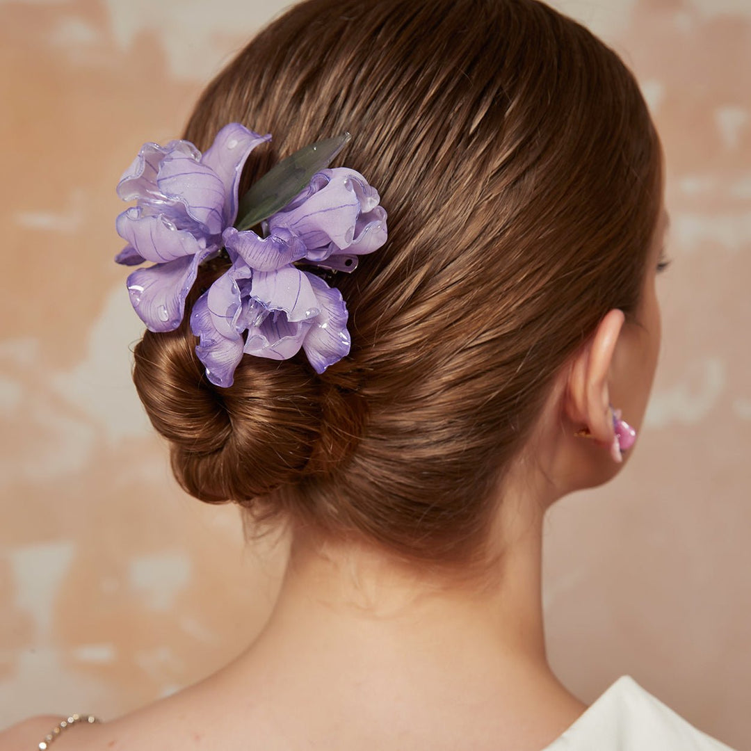 Haarspange mit Irisblüte