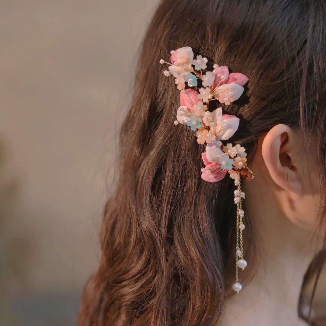 Pentas Star Garden Flower Tassel Hair Clip