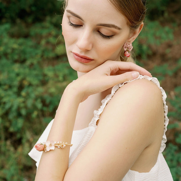 Rosa Rosenknospen Weiße Hortensien Blumen Armband