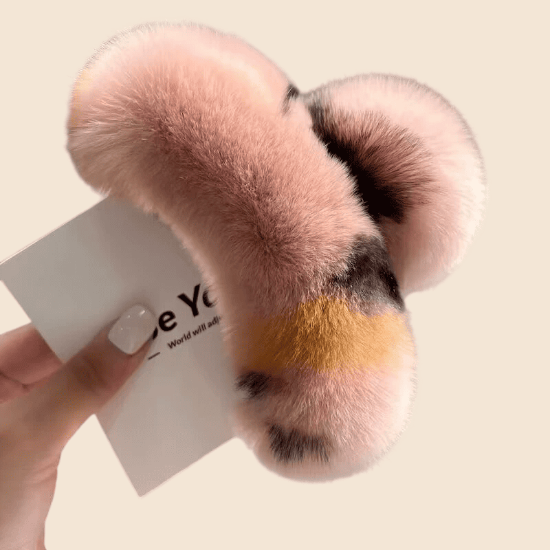 Fluffy hair clips, simple hair,gathering clips, stylish hair accessories with an advanced INS - style fluffy hair clips