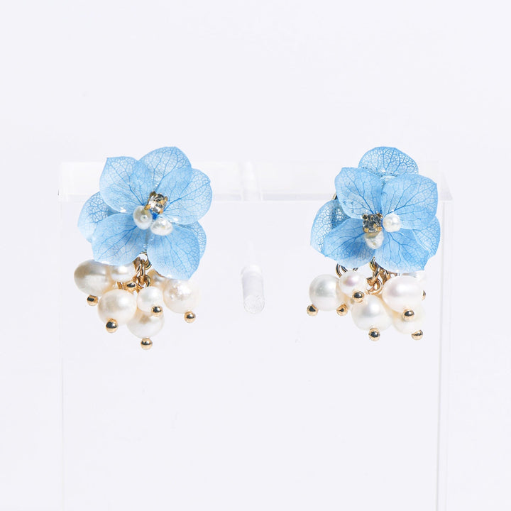 Tiana Blaue florale Regentropfen-Ohrringe