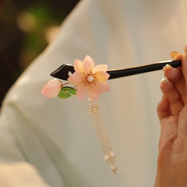Translucent Lotus Garden Hair Stick