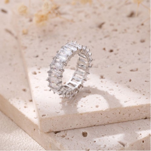 European and American Fashion Trend: Simple and Minimalist Copper Zircon Round Ring, Not Adjustable Wholesale Womens Ring