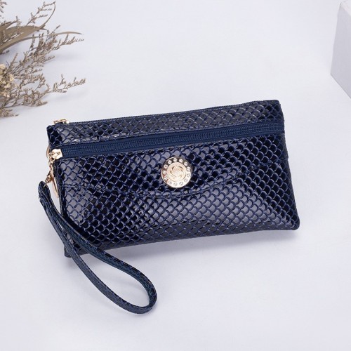 2023 New Womens Bag - Stylish and Unique Single-Shoulder Crossbody for Street Vendors, Handheld Mom Bag, Direct from the Factory