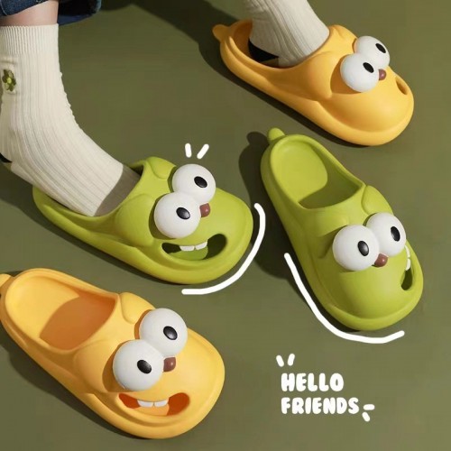 Outdoor Cute Cartoon Hole Shoes for Summer, Thick-Soled Non-Slip Beach Shoes Women, One-Footed EVA Shoes
