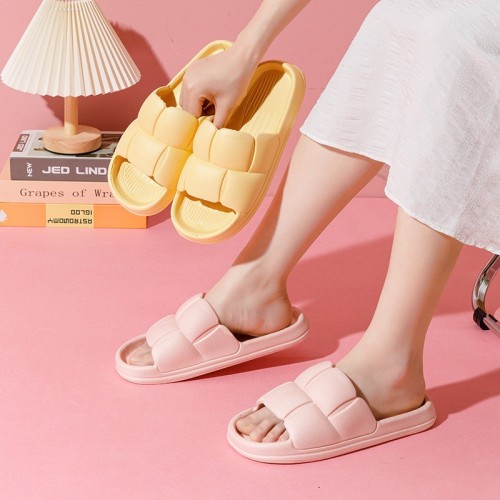 Summer Home Slippers for Indoor and Outdoor Use, Bathroom Bathing Lightweight and Comfortable Gym Men Outdoor Couple Cool Tuo Shoes for Women