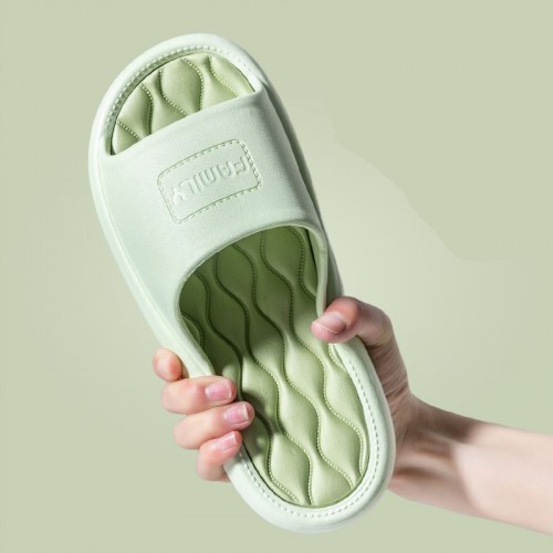 New Summer Home Indoor and Outdoor Couple Cool Slippers Men and Women&#039;s Foot Feel Massage Tuo Indoor Non-Slip Slippers
