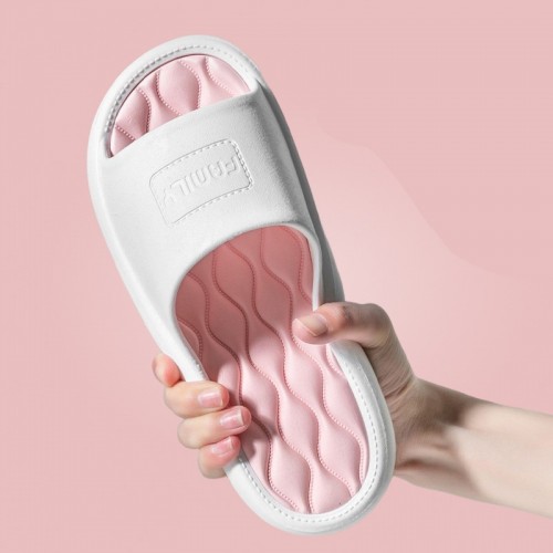 New Summer Home Indoor and Outdoor Couple Cool Slippers Men and Women&#039;s Foot Feel Massage Tuo Indoor Non-Slip Slippers